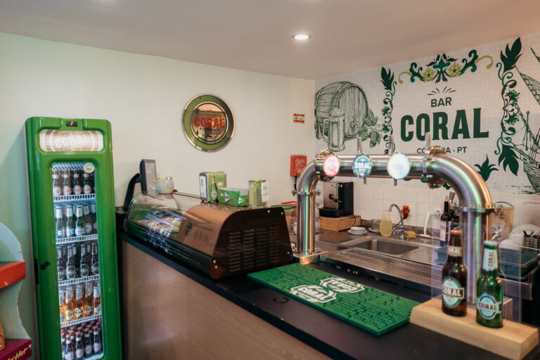 Bar Coral 3 768x512