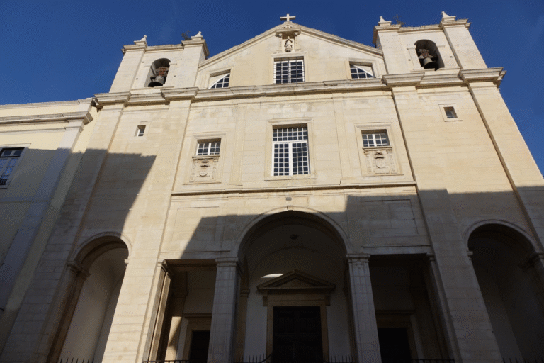 Igreja do Carmo fachada 768x512