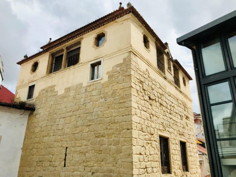 Torre de Almedina 768x576